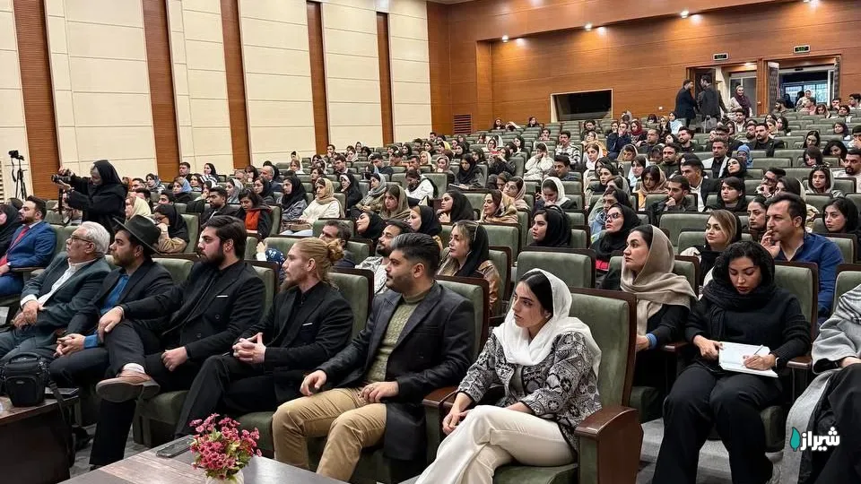 همایش بزرگ هوش مصنوعی: آینده کسب وکار، تولیدمحتوا و فروش