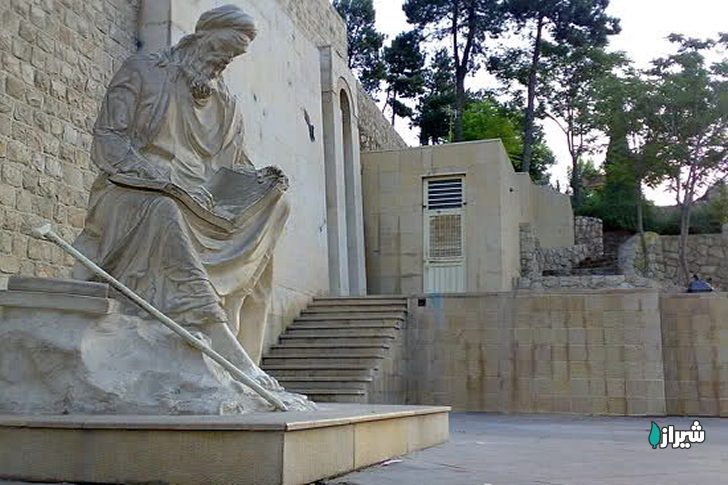 آرامگاه خواجوی کرمانی