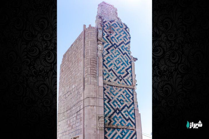 سر در مسجد جامع خنج — تصویر 1